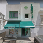fachada de la farmacia_calle chiclana_Conil de la Frontera